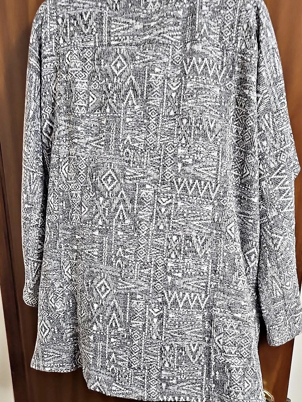 LoGo by Lori Goldstein Geometric Jacket in Gray & White Size Medium Like New - Picture 2 of 3